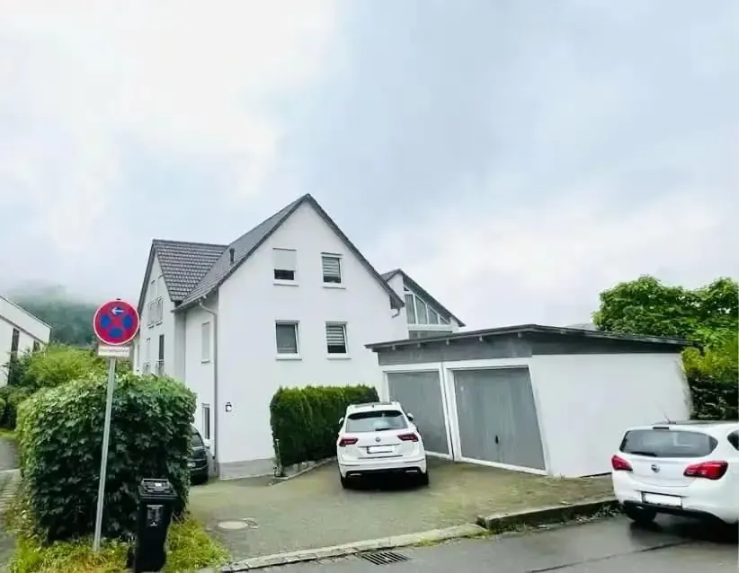 Top-gefragte 4-Zimmer Terrassenwohnung mit Garten - wie Neubau!