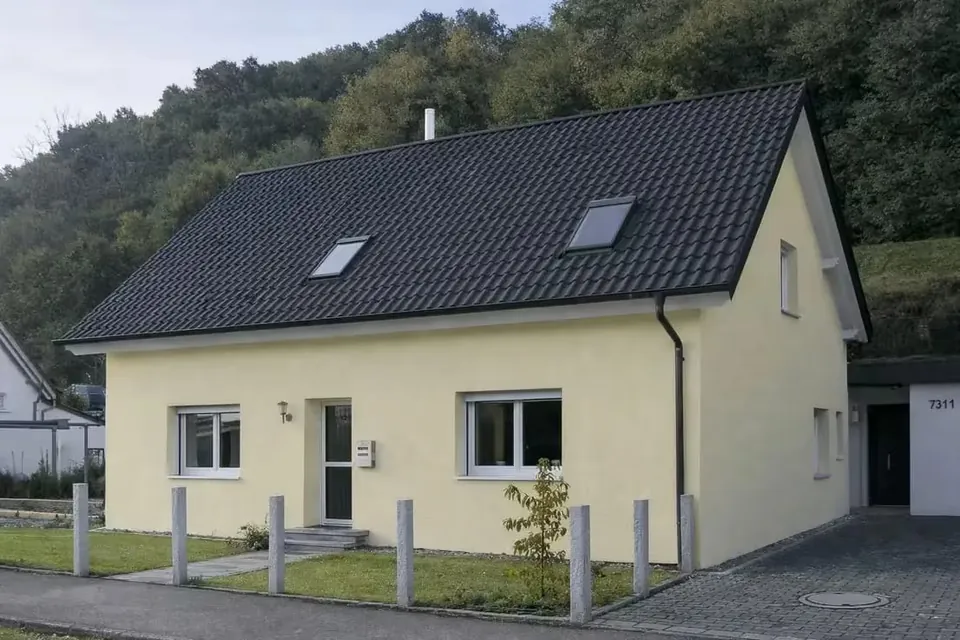 Exklusives Einfamilienhaus mit Dachterrasse & Sonnengarten in Biberach