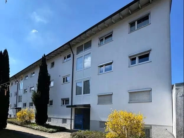 3,5-Zimmer-Wohnung mit Design-Bad, Balkon & eigener Garage