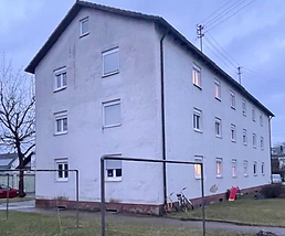 Doppeltes Wohnvergnügen: Zwei Wohnungen, Zwei Garagen, Ein Preis!