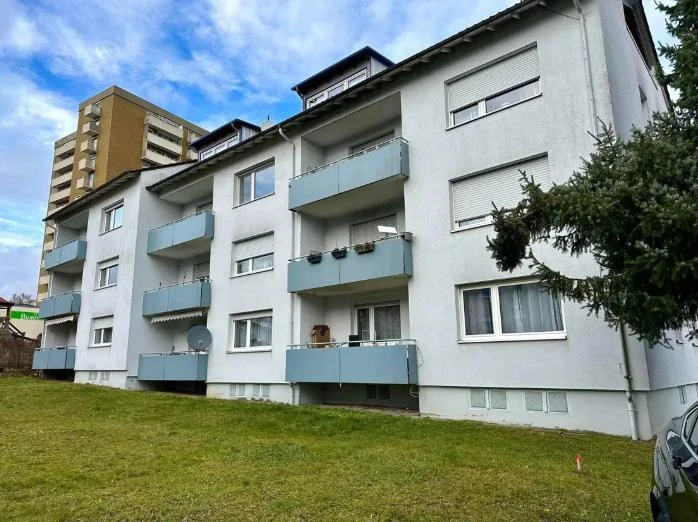 Zwei vermietete Wohneinheiten im Paket, ruhige Lage, Stellplätze inklusive in Ehingen